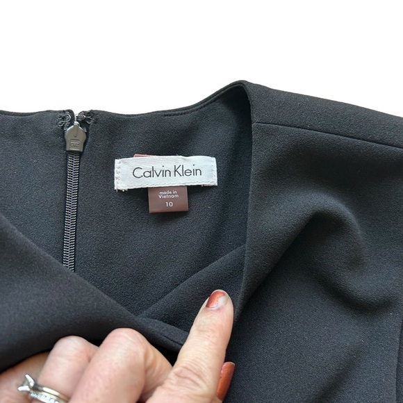 Calvin Klein sleeveless black crepe knit fit flare dress mesh panels size 10 - Picture 3 of 11
